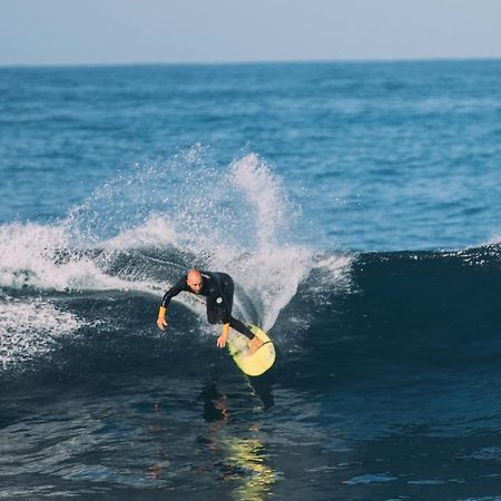 칼라오살바헤 Surf House 호스텔 외부 사진
